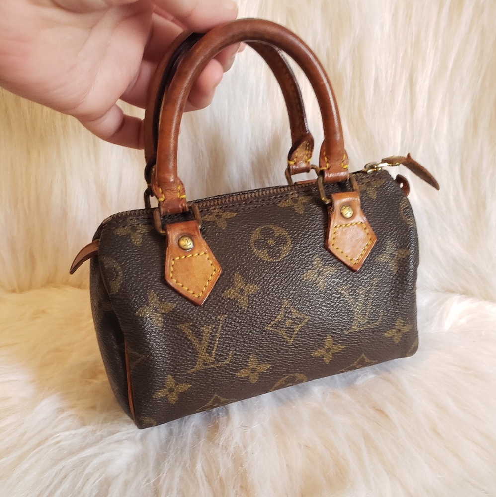 SOLD !!!!!!!!!!Louis Vuitton Mini Speedy Authentic